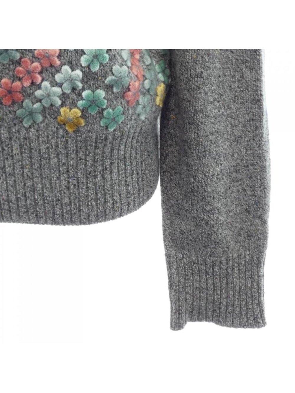 Chanel Cardigan Gray - Picture 6 of 6